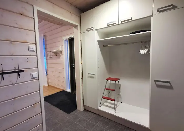 Lomasaaga 9 Tatil Evi *